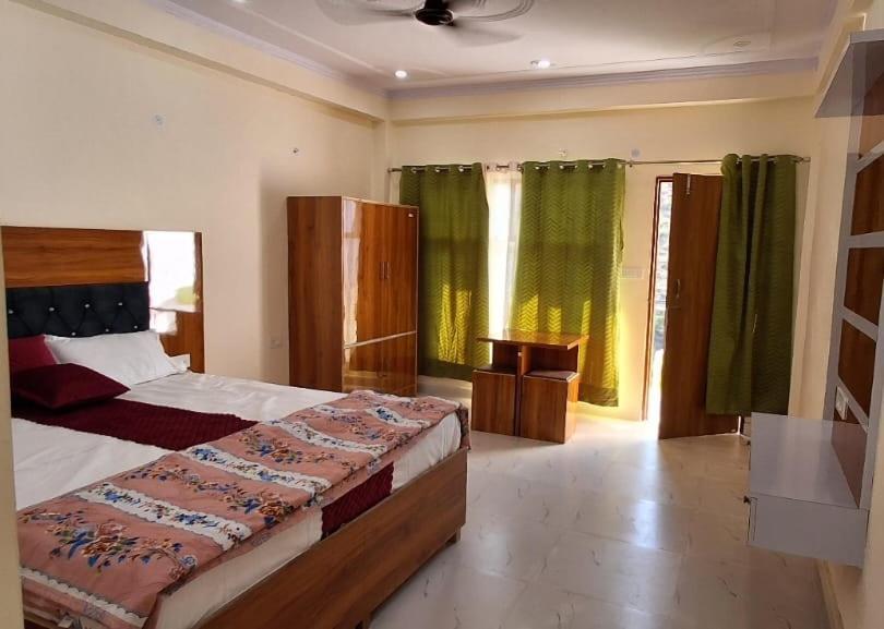 מוסורי Parvatiya Homestay מראה חיצוני תמונה