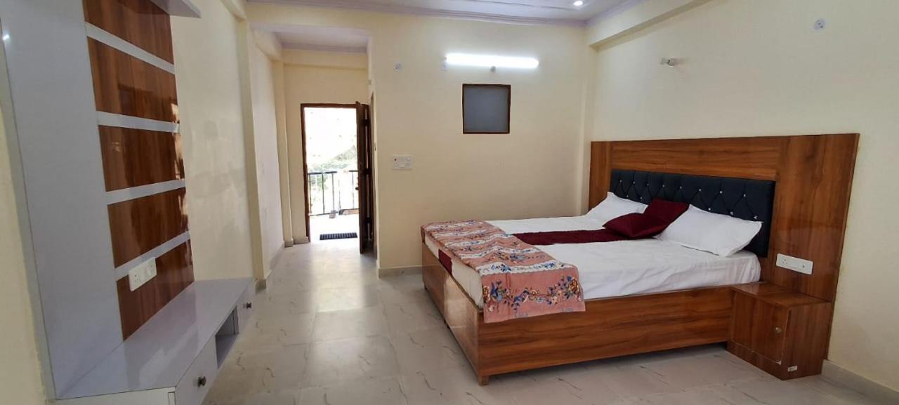 מוסורי Parvatiya Homestay מראה חיצוני תמונה