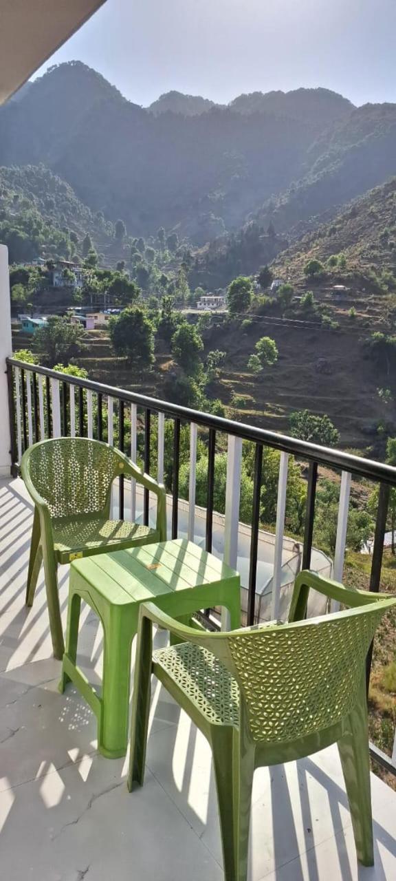 מוסורי Parvatiya Homestay מראה חיצוני תמונה