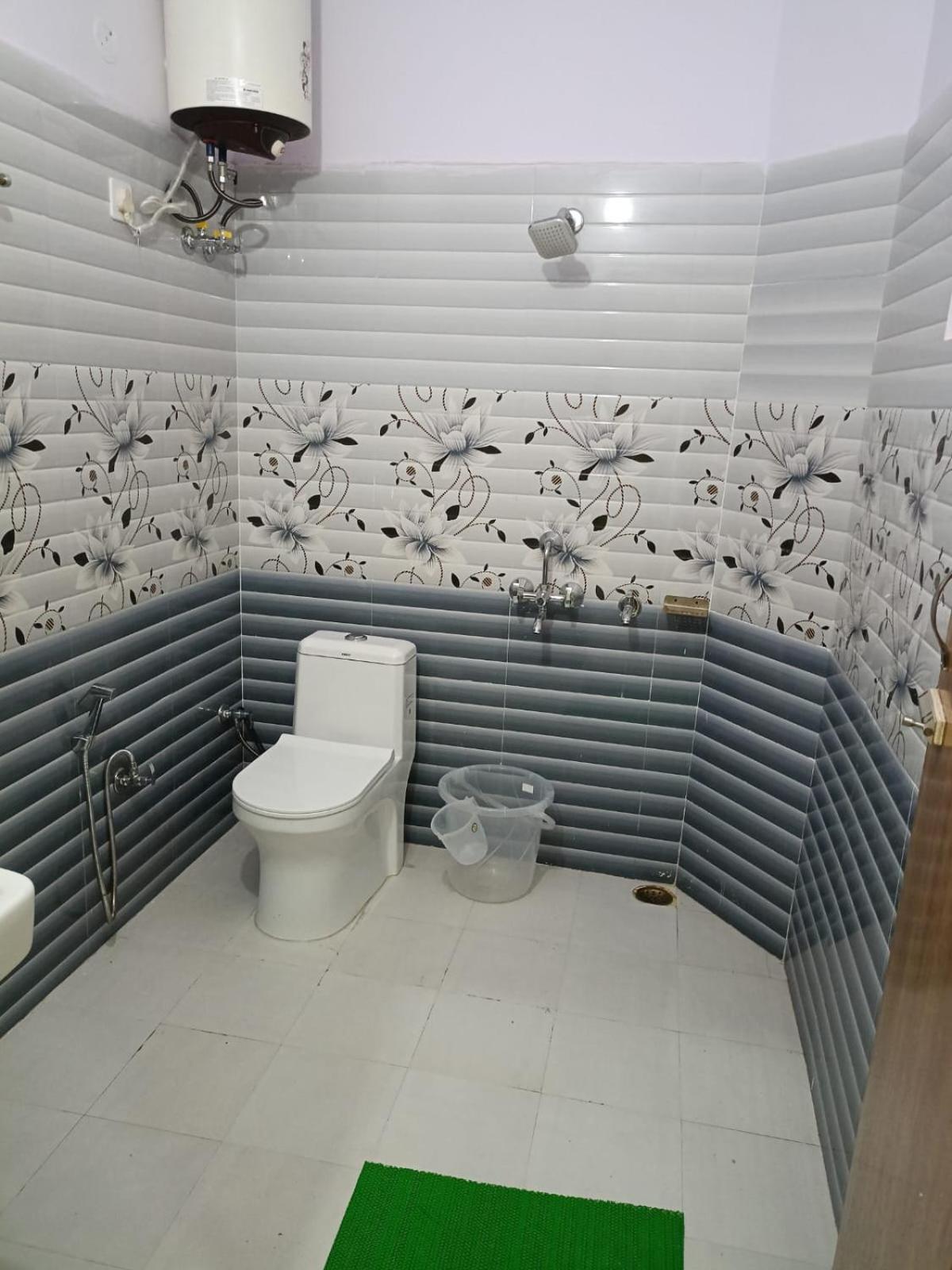 מוסורי Parvatiya Homestay מראה חיצוני תמונה