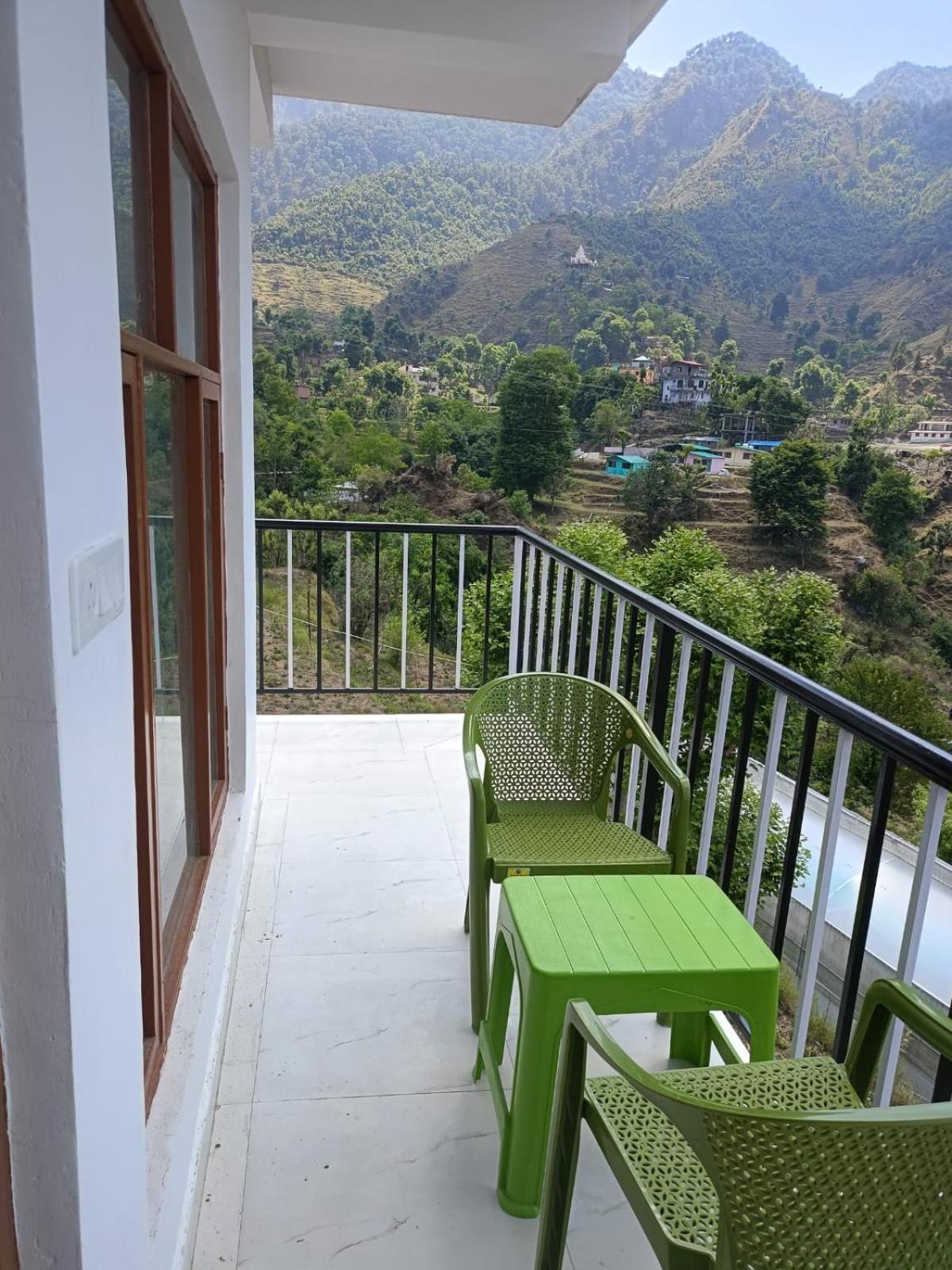 מוסורי Parvatiya Homestay מראה חיצוני תמונה
